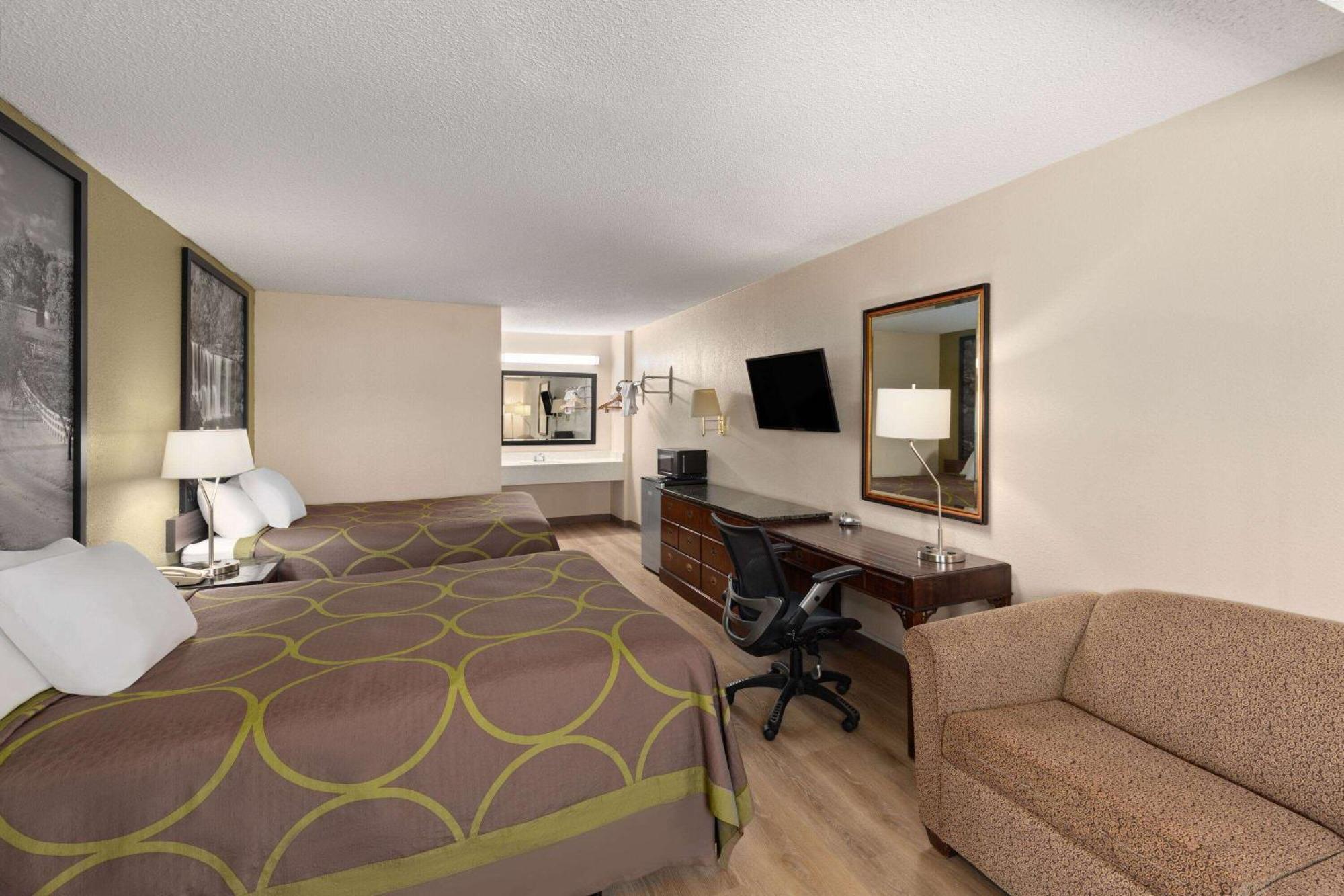 Super 8 By Wyndham Fort Mitchell Cincinnati Area Екстер'єр фото