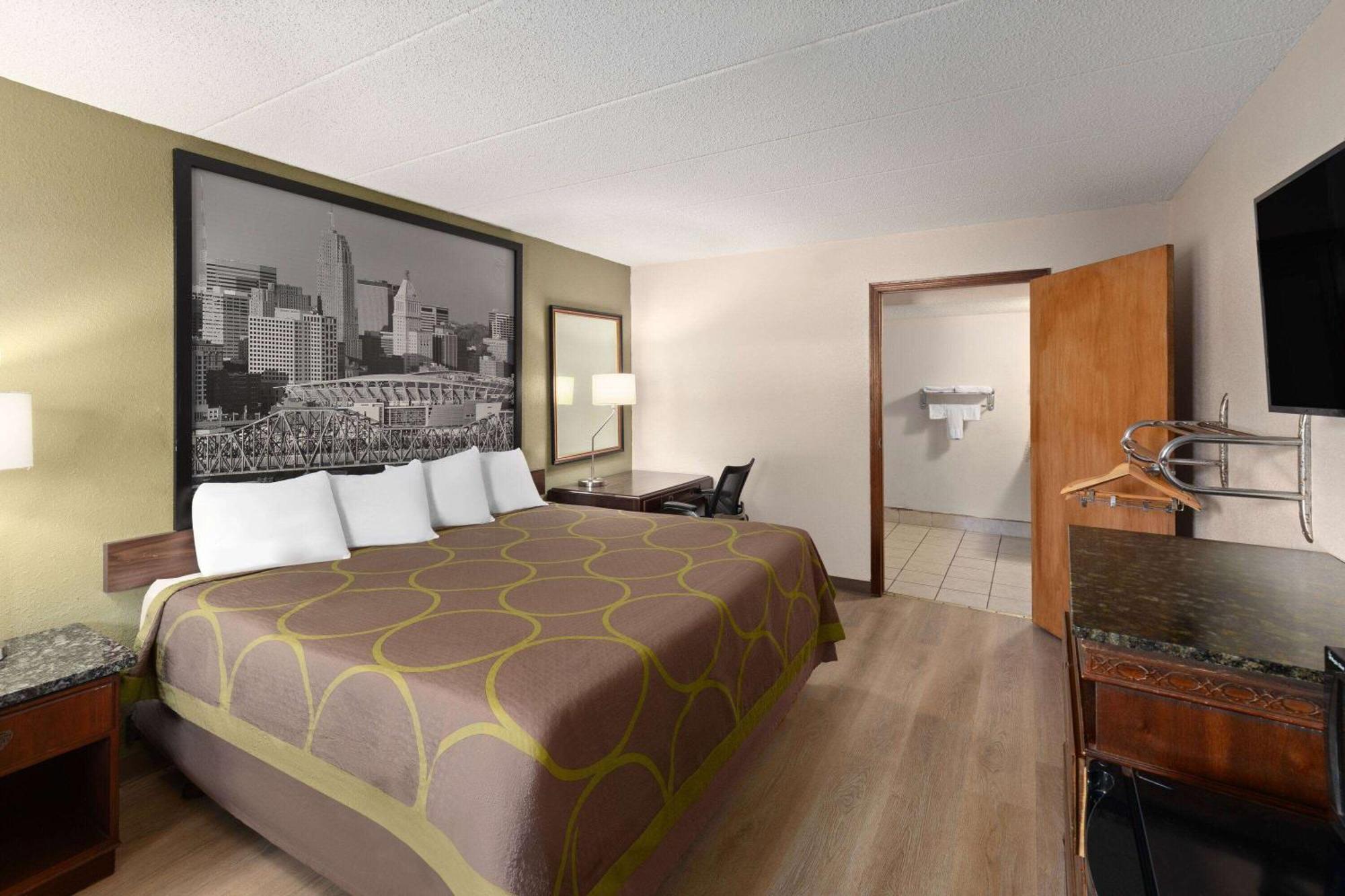 Super 8 By Wyndham Fort Mitchell Cincinnati Area Екстер'єр фото